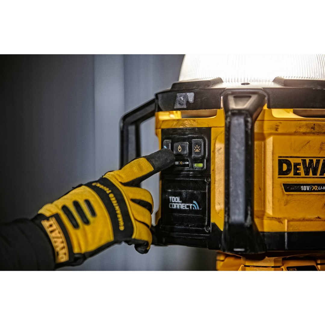 DeWalt cordless construction spotlight