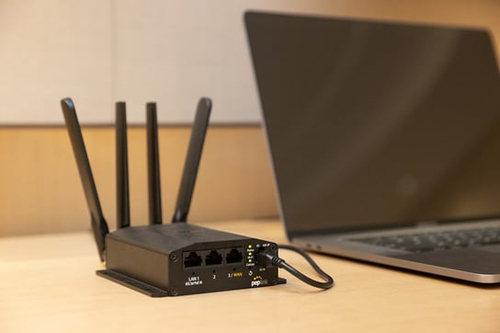 Peplink BR1 Mini Cellular network modem