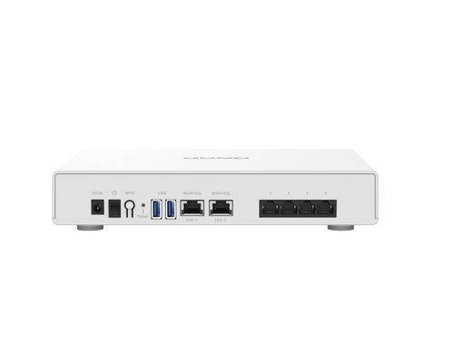 QNAP QHora-301W wireless router 10 Gigabit Ethernet Dual-band (2.4 GHz / 5 GHz) White