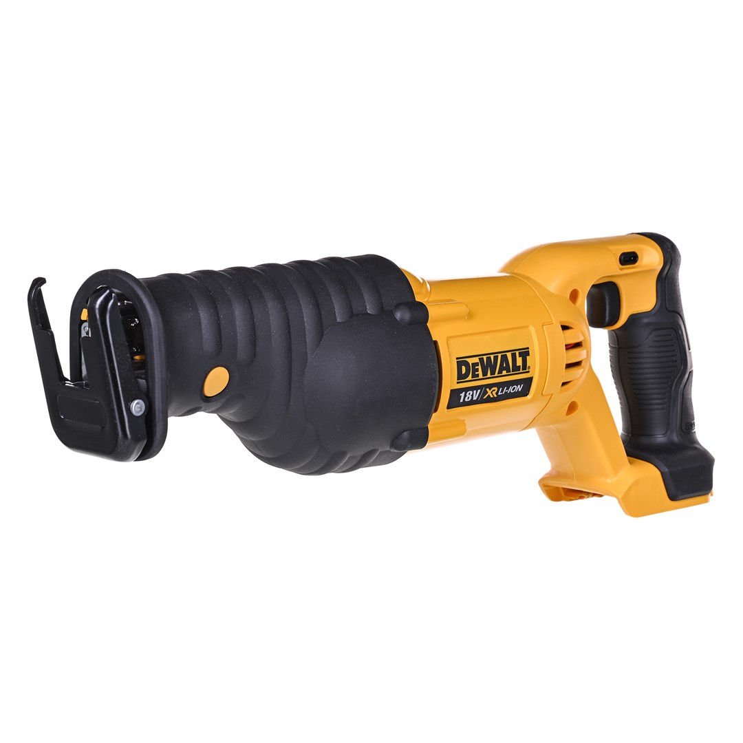 DeWALT DCS380N sabre...