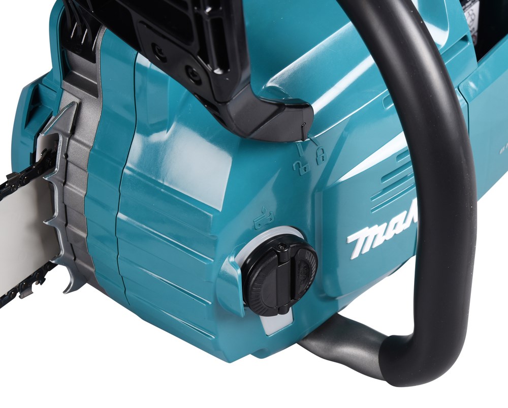 Makita UC015GT101 chainsaw Black  Blue