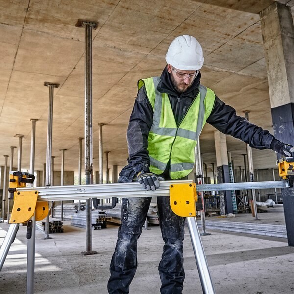 DeWALT DE7033 mitre ...