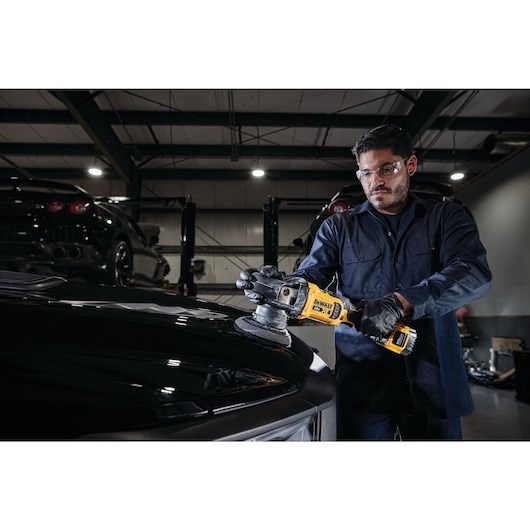 DeWALT DCM848P2-QW car polisher