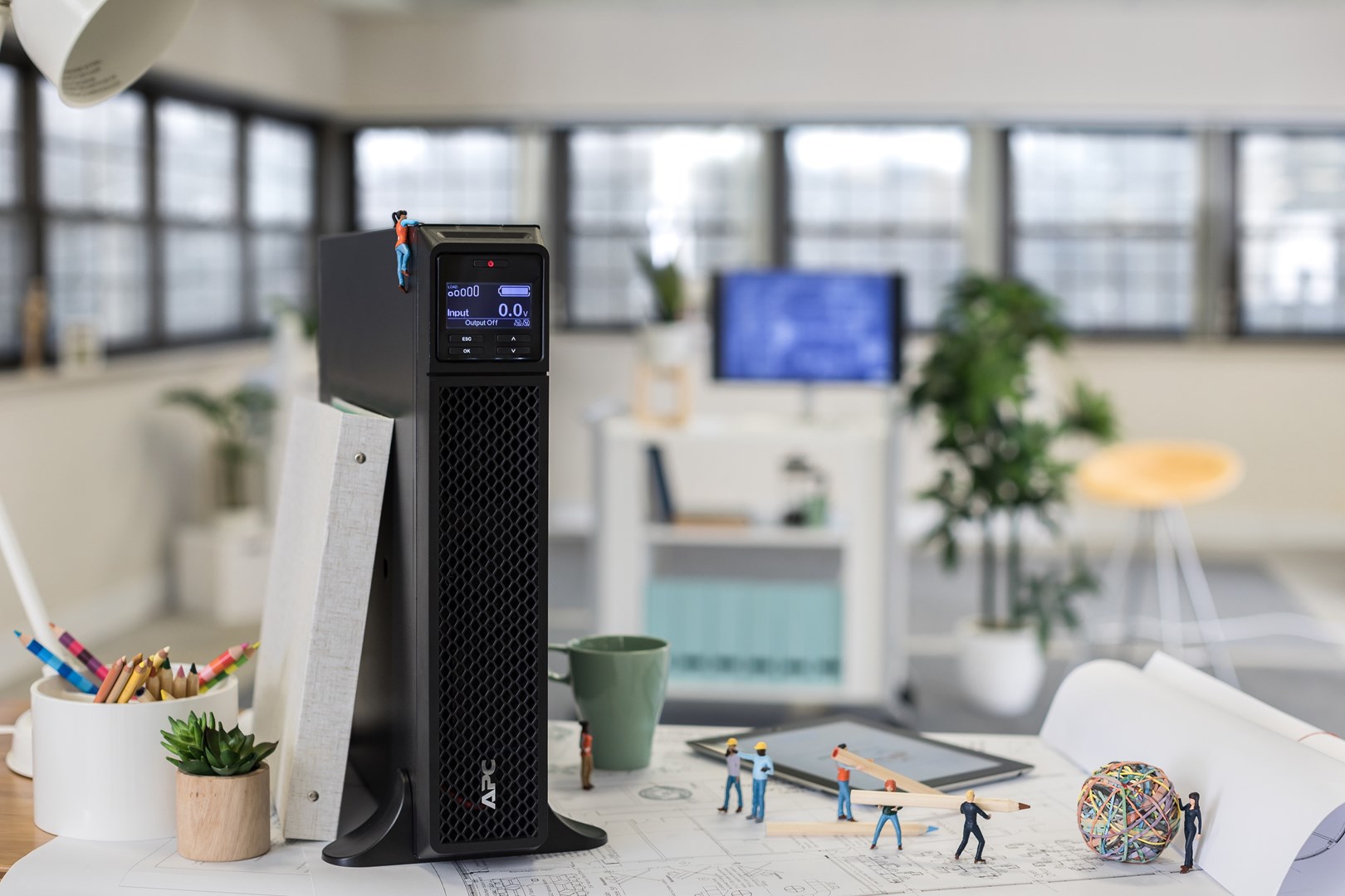 APC Smart-UPS On-Line SRT3000XLI - 3000VA, 8x C13 & 2x C19, tower
