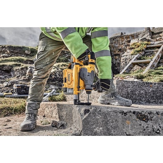 DEWALT 18V DUST EXTRACTION SYSTEM