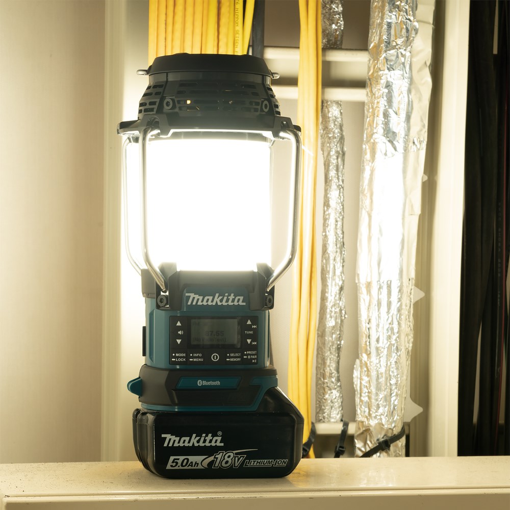 Makita DMR056 radio Portable Analog & digital Black  Blue