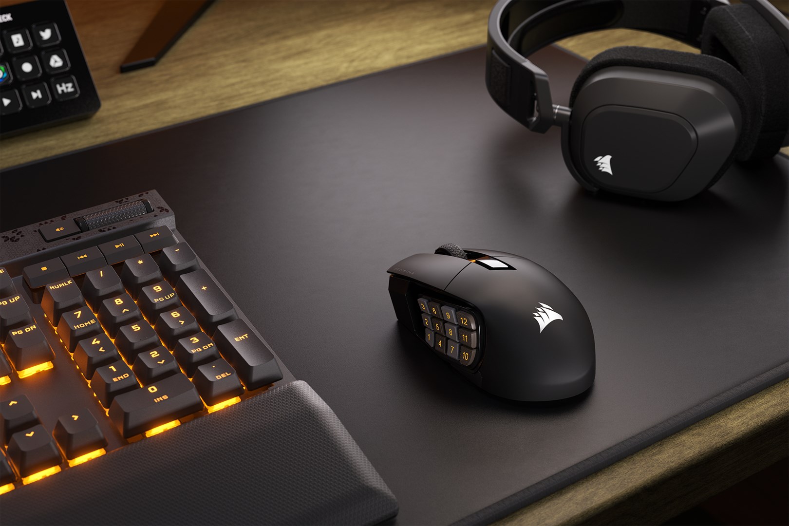 Corsair SCIMITAR ELITE WIRELESS mouse Gaming Right-hand RF Wireless + Bluetooth + USB Type-C Optical 26000 DPI