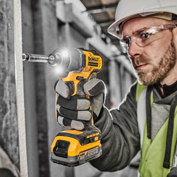 DeWALT DCF840NT-XJ power screwdriver/impact driver Black  Yellow