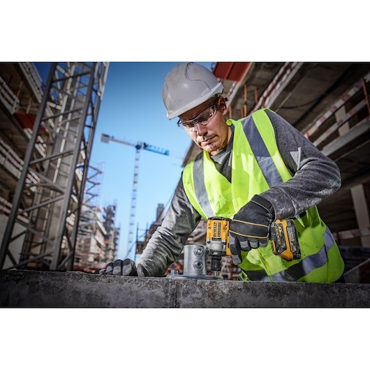 DEWALT Akku-Schlagschrauber 1/2  18V / 1 7Ah