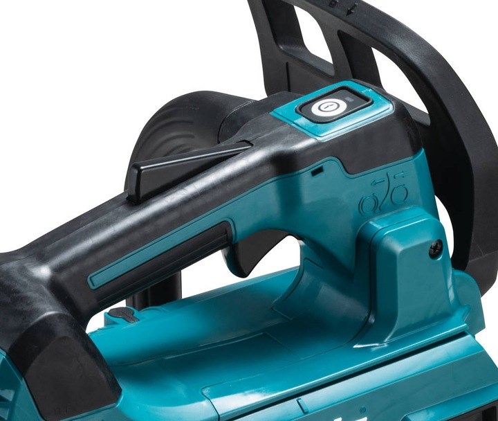 MAKITA. CHAINSAW 40V XGT UC004GM102 35cm 1x4.0Ah