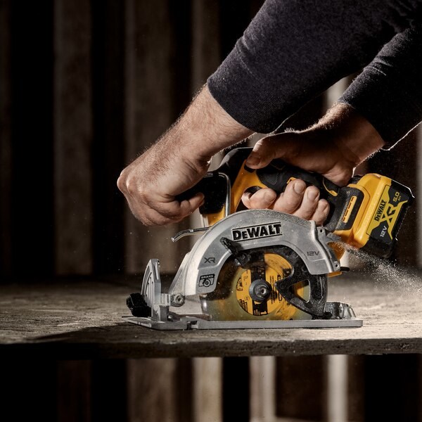 DeWALT DCS512P2-QW portable circular saw 14 cm Black  Yellow 3600 RPM
