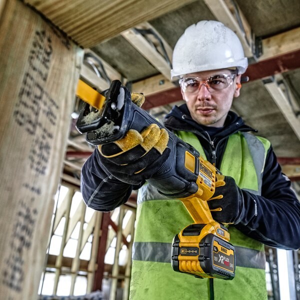 DeWALT DCS389X2-QW reciprocating saw 3000 spm Black Yellow