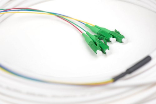 Digitus FTTH Drop Cable, Singlemode, 4 Fiber, 4 LC/APC, 30 m