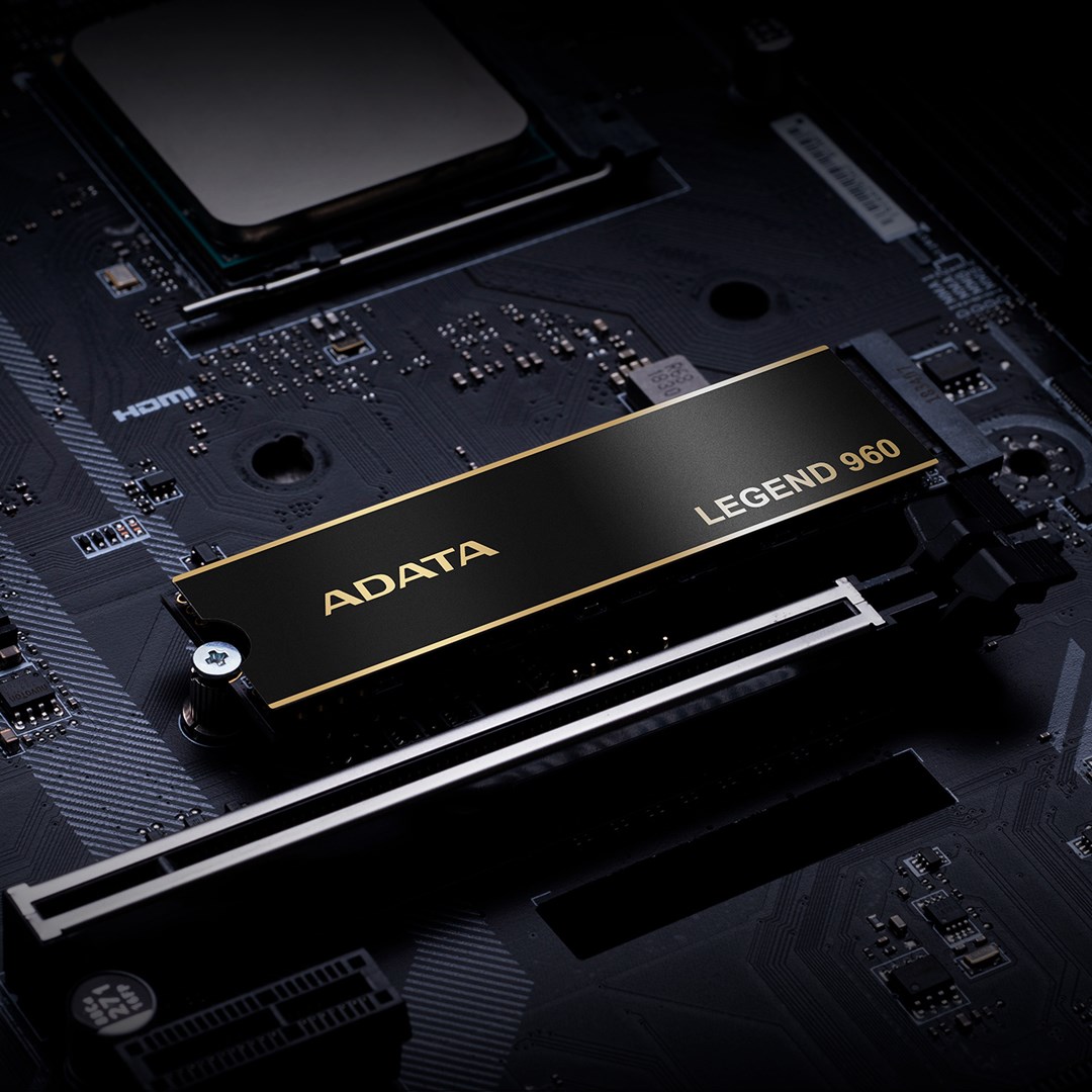 ADATA LEGEND 960 1 TB M.2 PCI Express 4.0 NVMe 3D NAND