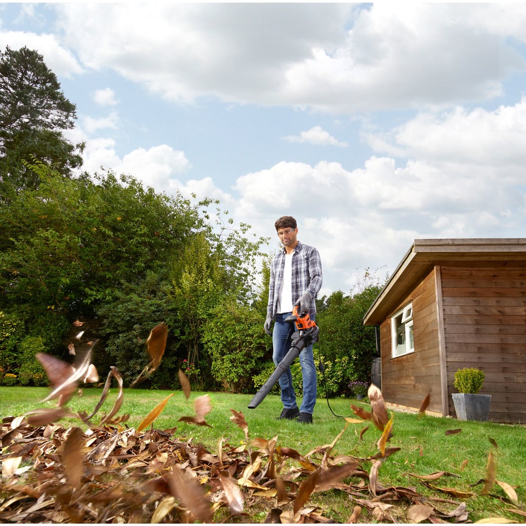 garden vacuum cleaner. 3in1/blower and shredder/ 3000W 405k/h 72L