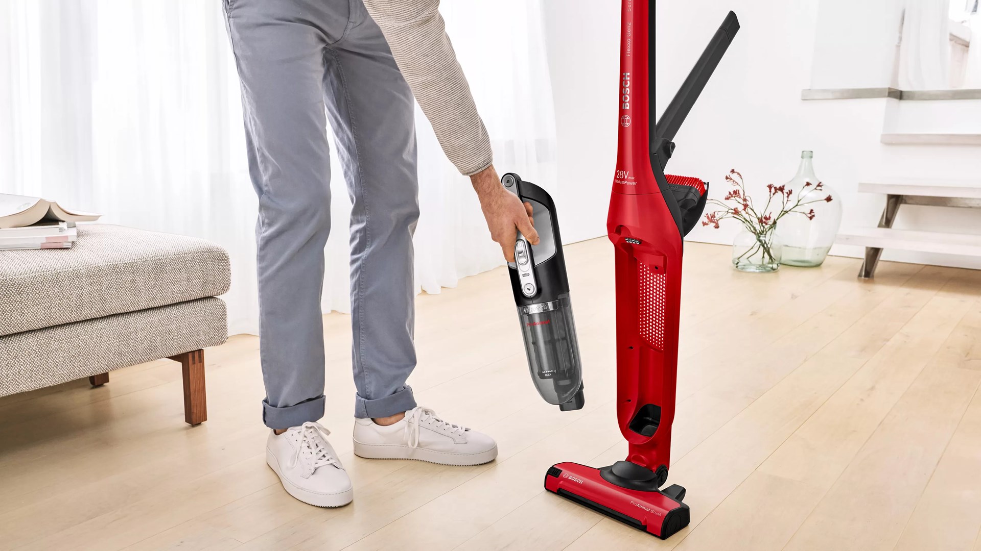Bosch Serie 4 BBH3ZOO28 stick vacuum/electric broom Battery Dry Bagless 0.4 L Red 2.15 Ah
