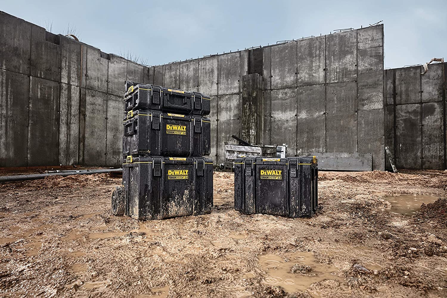 DEWALT SKRZYNIA TOUGH SYSTEM 2 0 3w1 DWST83402-1