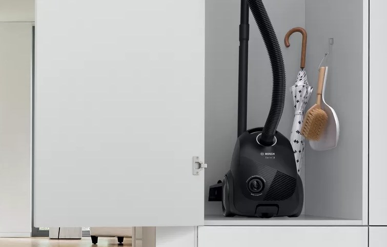 Bosch Serie 2 BGBS2LB1 vacuum 3.5 L Cylinder vacuum Dry 600 W Dust bag