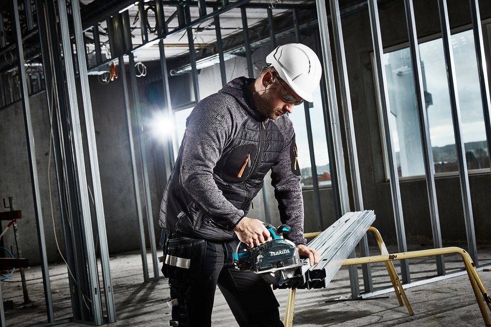 Makita DCS553Z portable circular saw 15 cm Black  Blue 4200 RPM