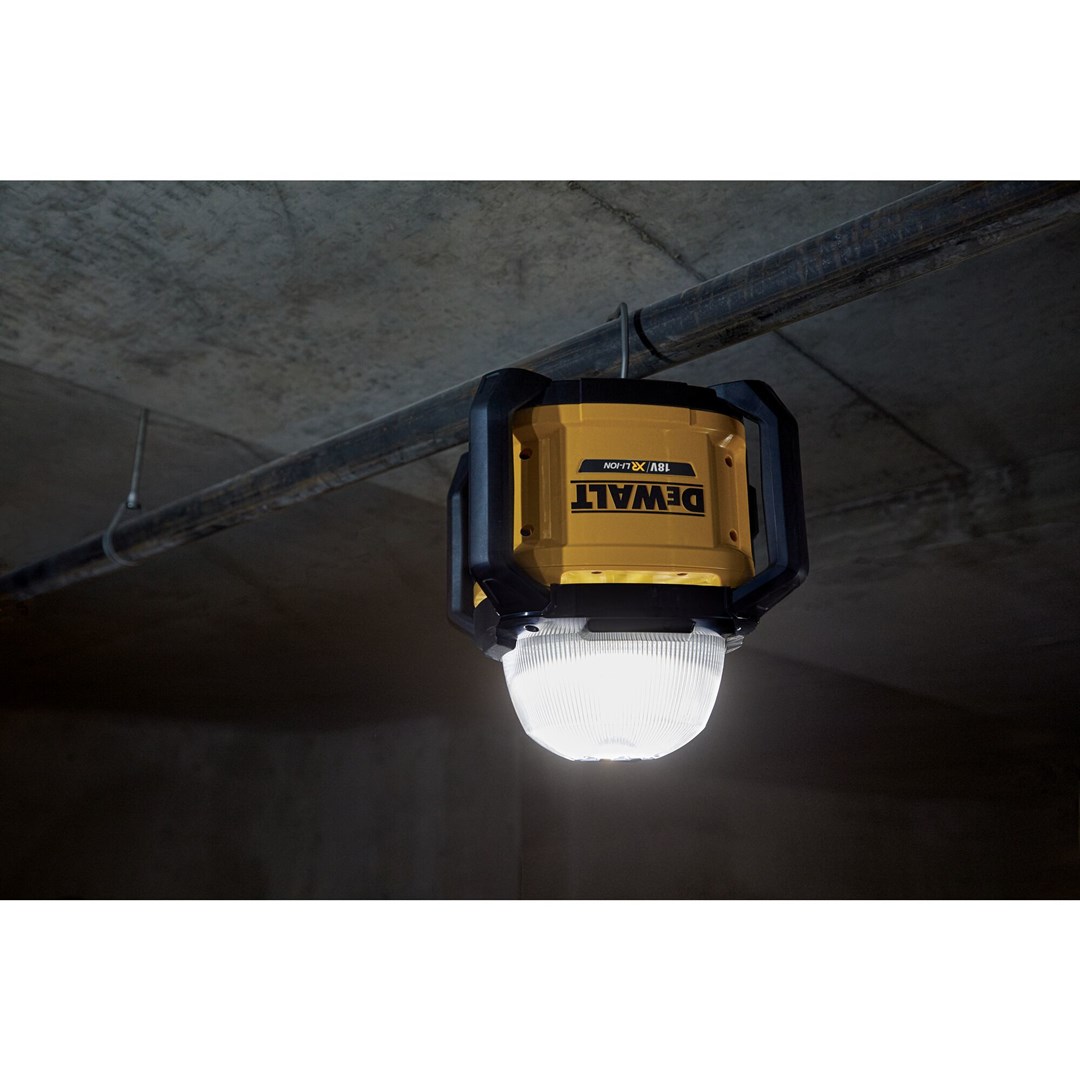 DeWalt cordless construction spotlight