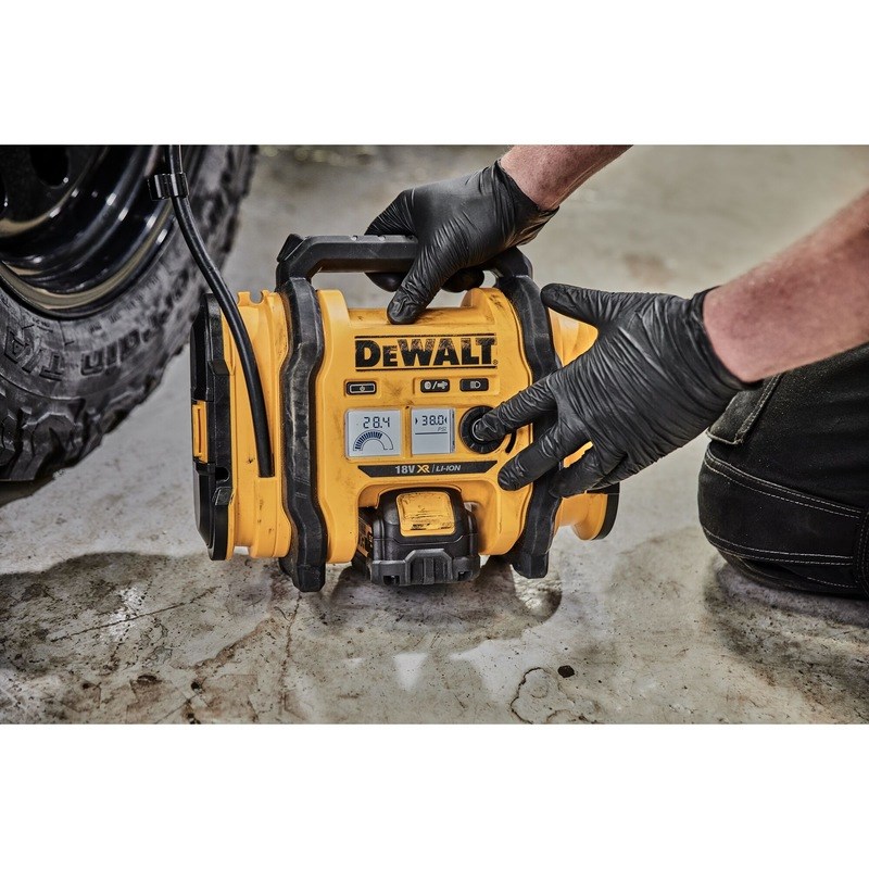 DeWALT DCC018N air compressor
