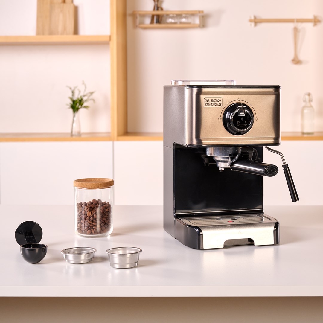 Espresso coffee maker Black+Decker BXCO1200E (1200W)