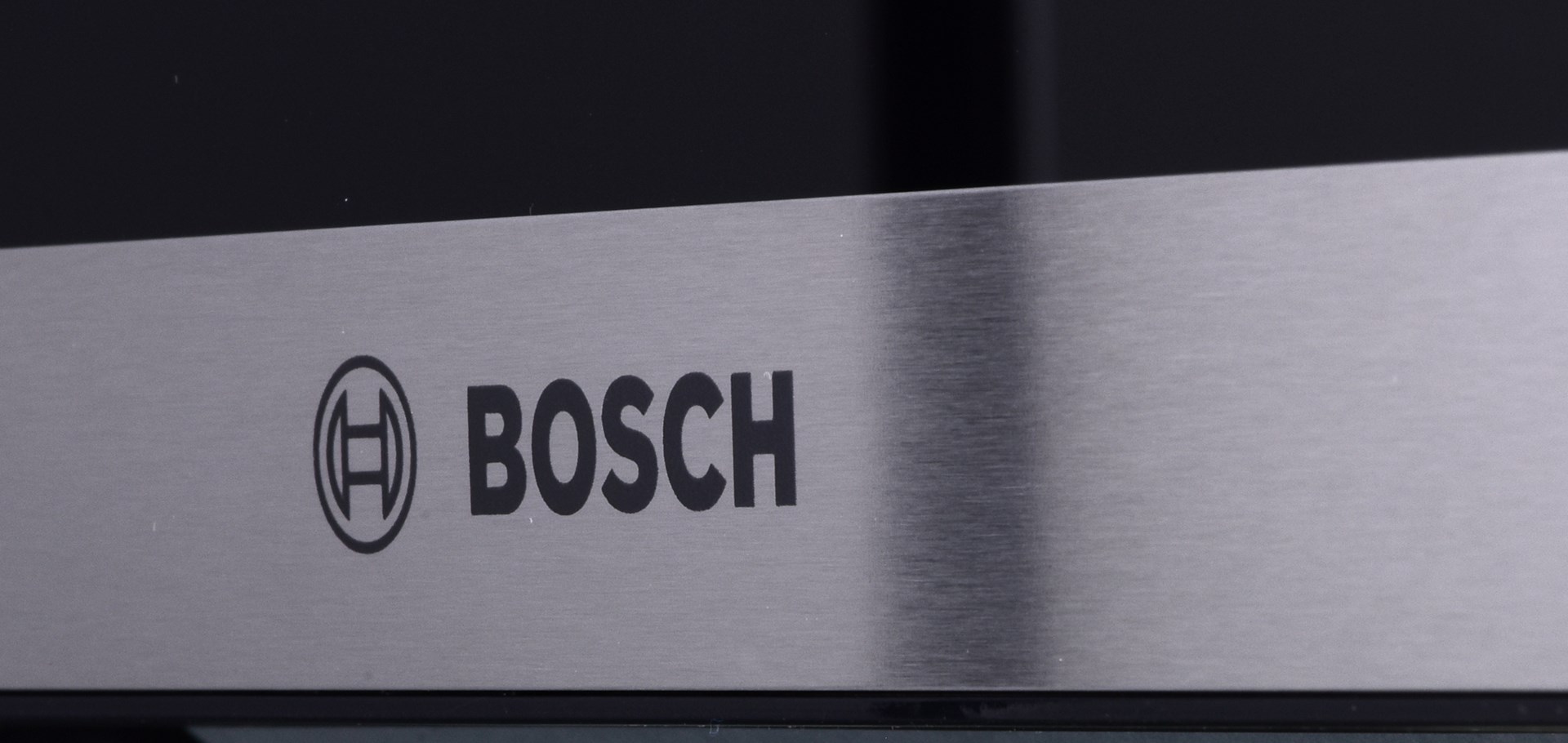 Bosch Serie 2 FFL023MS2 microwave Black, Stainless steel Solo microwave Countertop 20 L 800 W