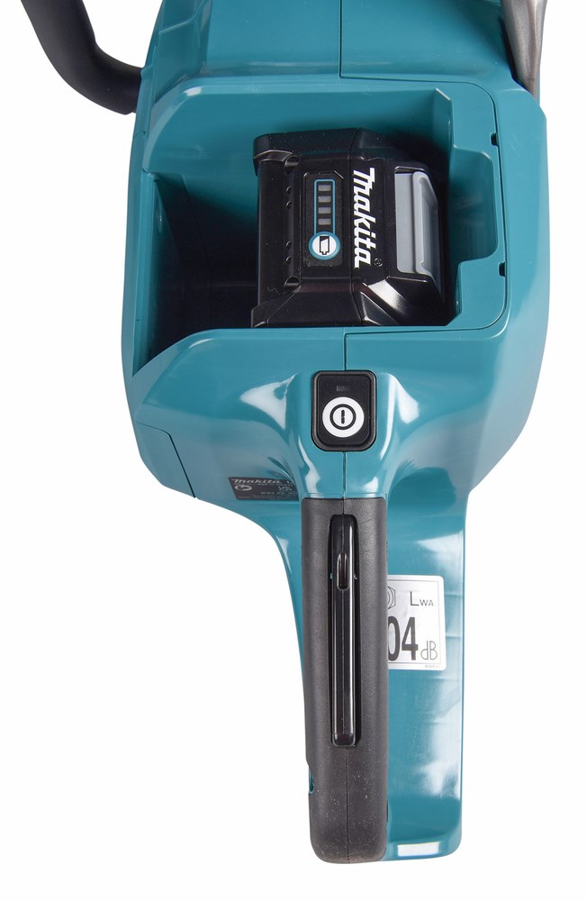 Makita UC015GT101 chainsaw Black  Blue