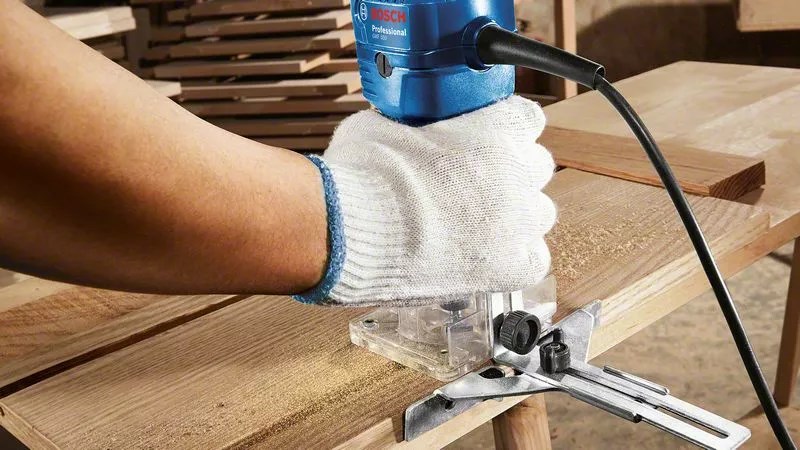 Bosch GKF 550 Black, Blue, Red, White 33000 RPM 530 W