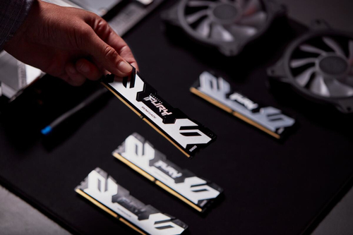 Kingston Technology FURY 32GB 6400MT/s DDR5 CL32 DIMM Renegade Silver XMP