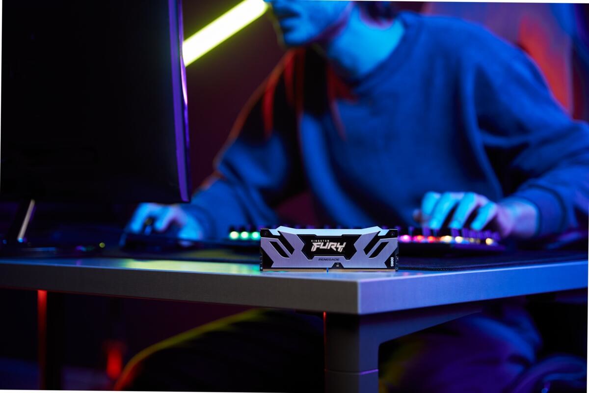 Kingston Technology FURY 16GB 7200MT/s DDR5 CL38 DIMM (Kit of 2) Renegade RGB XMP