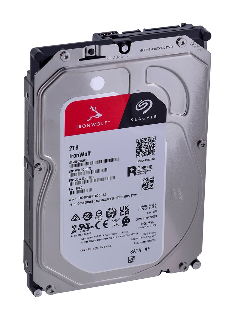 Seagate IronWolf ST2000VN003 internal hard drive 2 TB 5400 RPM 256 MB 3.5" Serial ATA III