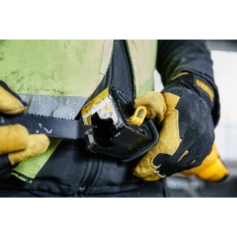 DeWALT DWE305PK-QS reciprocating saw 2800 spm 1100 W Black  Yellow