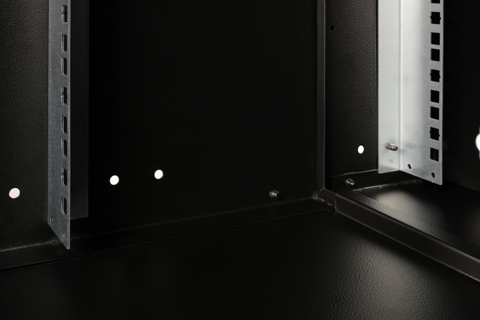 Digitus Wall-mounted enclosure SOHO Pro - 483 mm (19") - 540x400 mm (WxD)