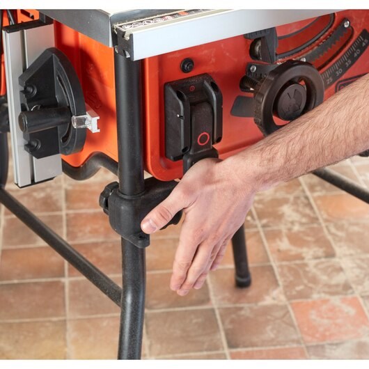 Black & Decker BES720-QS table saw 4800 RPM