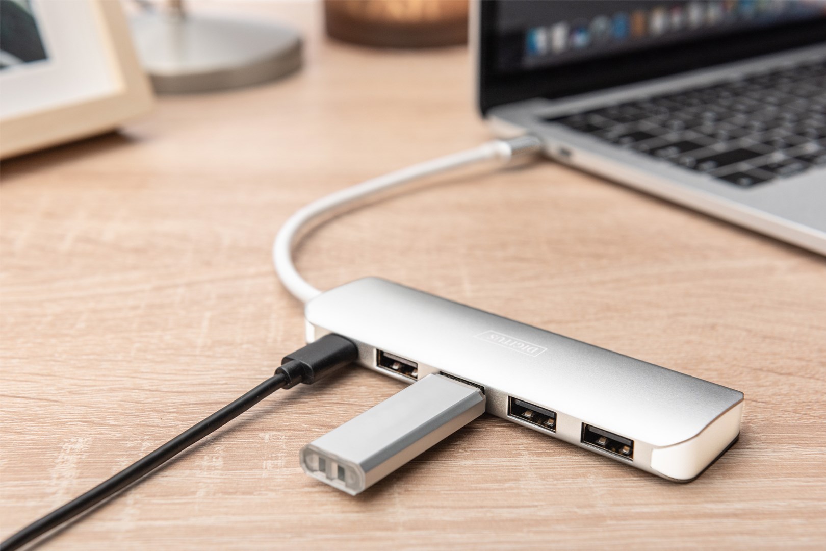 Digitus USB Type-C™ 4 port hub (USB 3.0) + PD