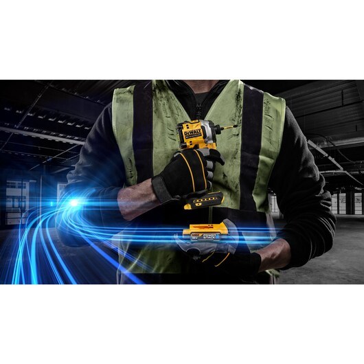 DEWALT ZAKRĘTARKA UDAROWA 18V 2x1 7Ah POWERSTACK DCF850E2T