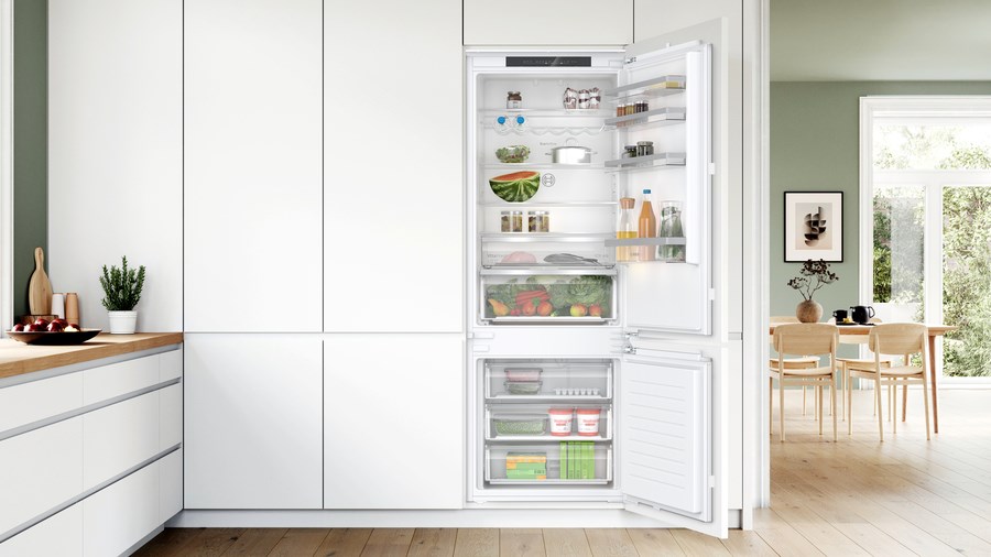 Bosch Serie 4 KBN96VFE0 fridge-freezer Built-in 383 L E White