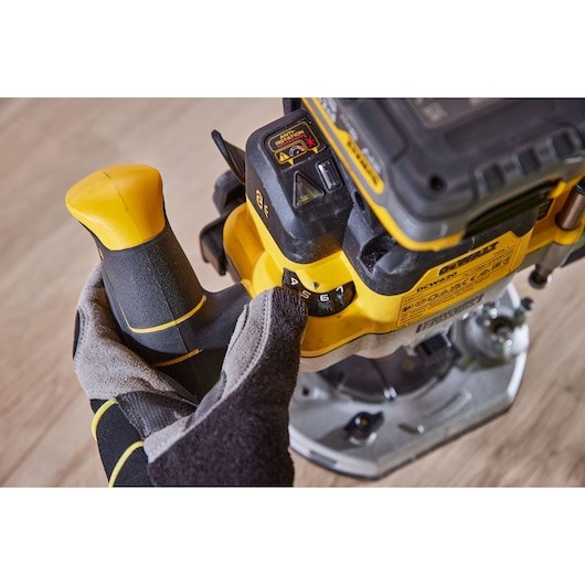DeWALT DCW620H2-QW router/trimmer Black  Yellow 23000 RPM