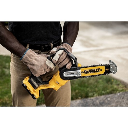 Grandininis pjuklas Akumulatorowa pila grandininis  miecz 20cm  18V  Li-Ion 1x5 0Ah  DeWalt [DCMPS520P1-QW]
