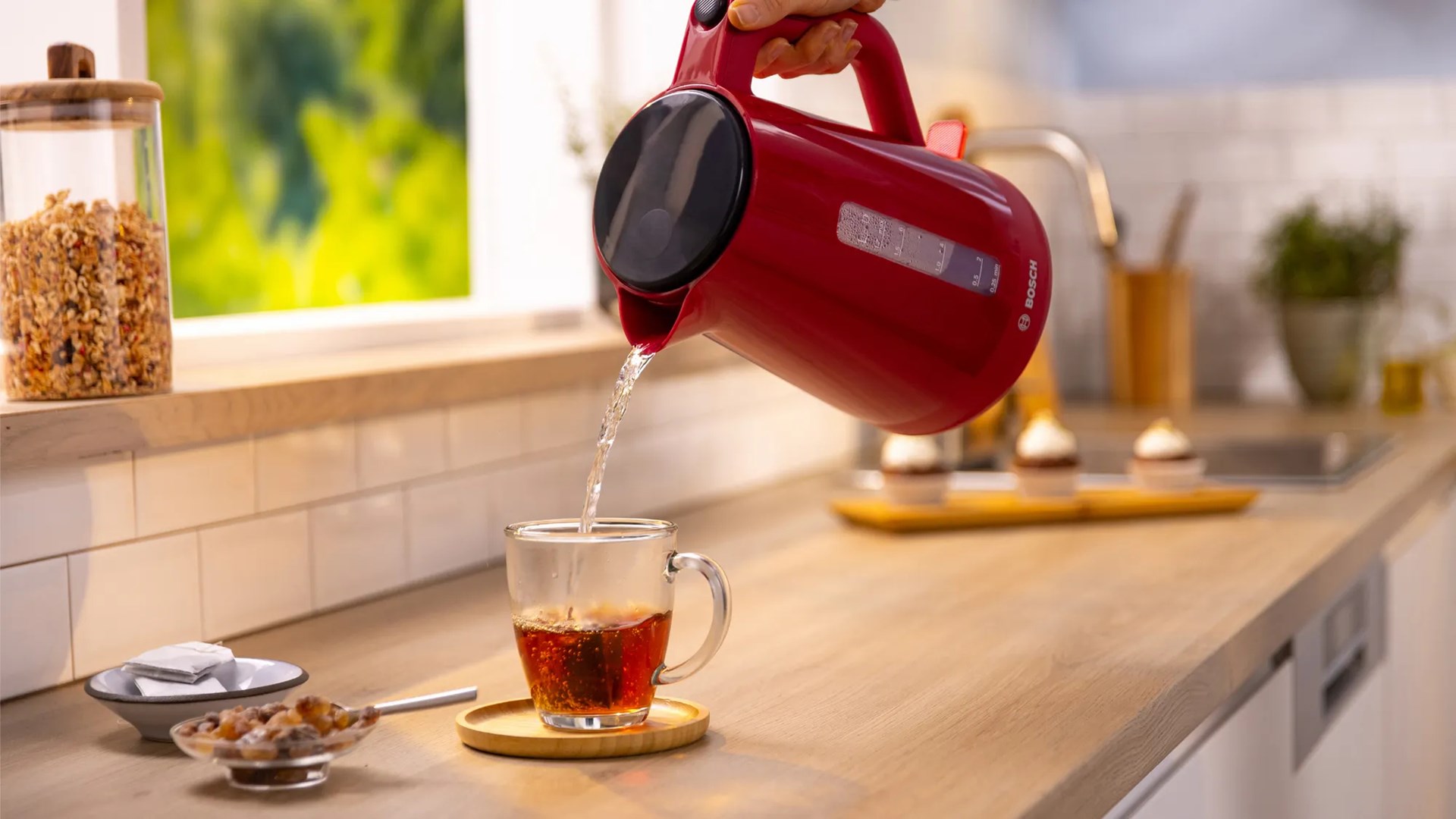 Bosch MyMoment electric kettle 1.7 L 2400 W Red